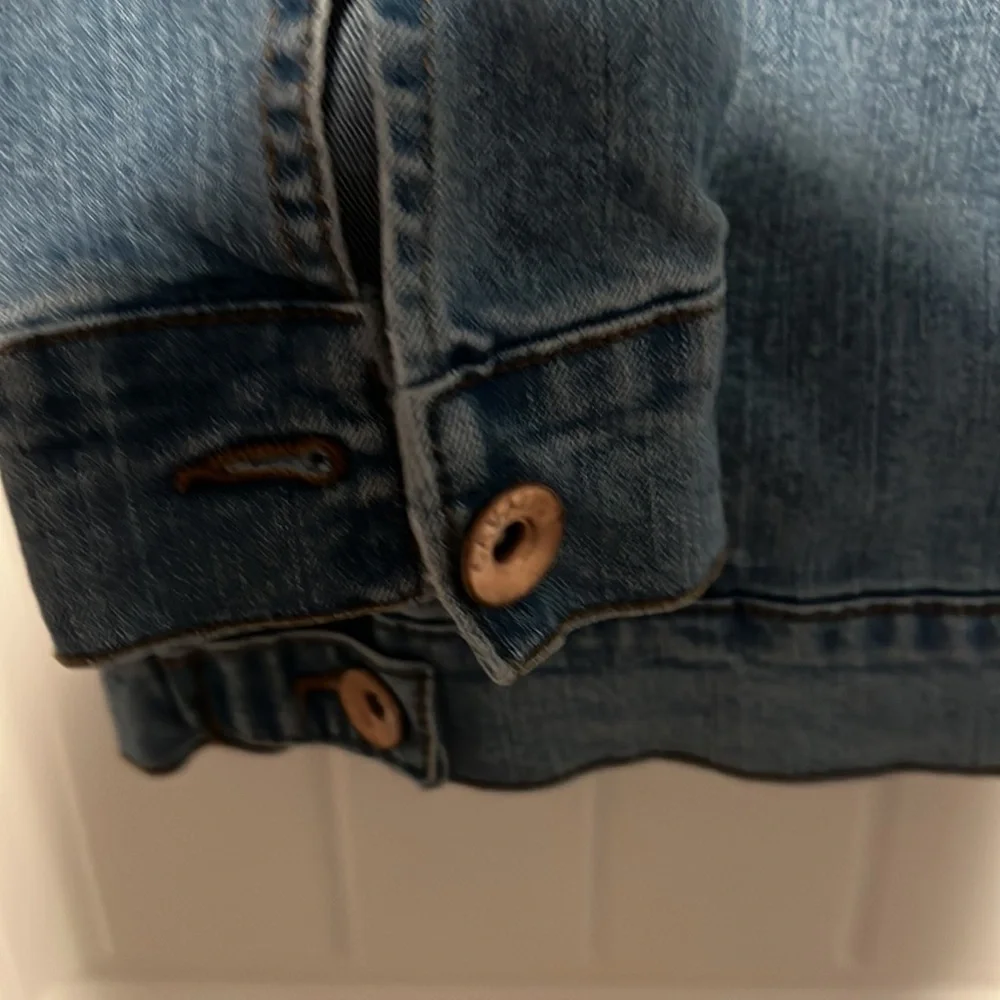 Distressed Cavalini soft denim distressed jacket - Picture 8 of 8